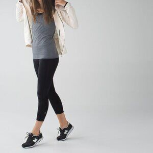 VGUC Lululemon Pace Rival Crop size 6